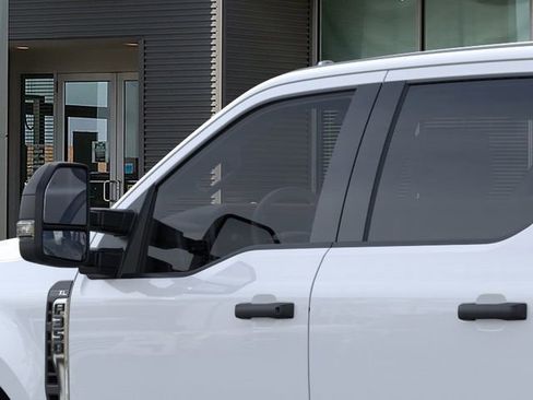 New 2026 Ford F350 4x4 Crew Cab DRW Super Duty image 20