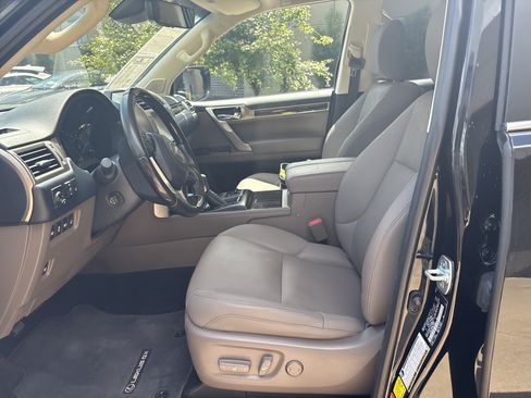 Used 2021 Lexus GX 460 Premium w/ Premium Package AWD/4WD image 16