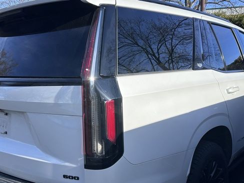 Used 2023 Cadillac Escalade Sport Platinum w/ LPO, ONYX Package image 7