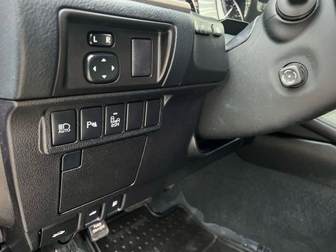 Used 2017 Lexus ES 350 w/ Luxury Package image 37