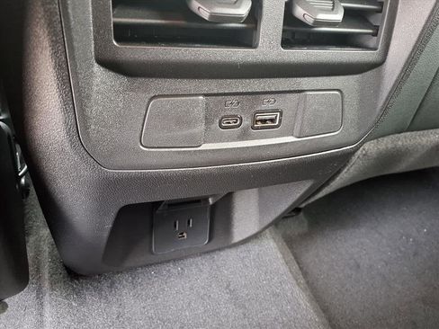 New 2026 GMC Canyon AT4 image 18