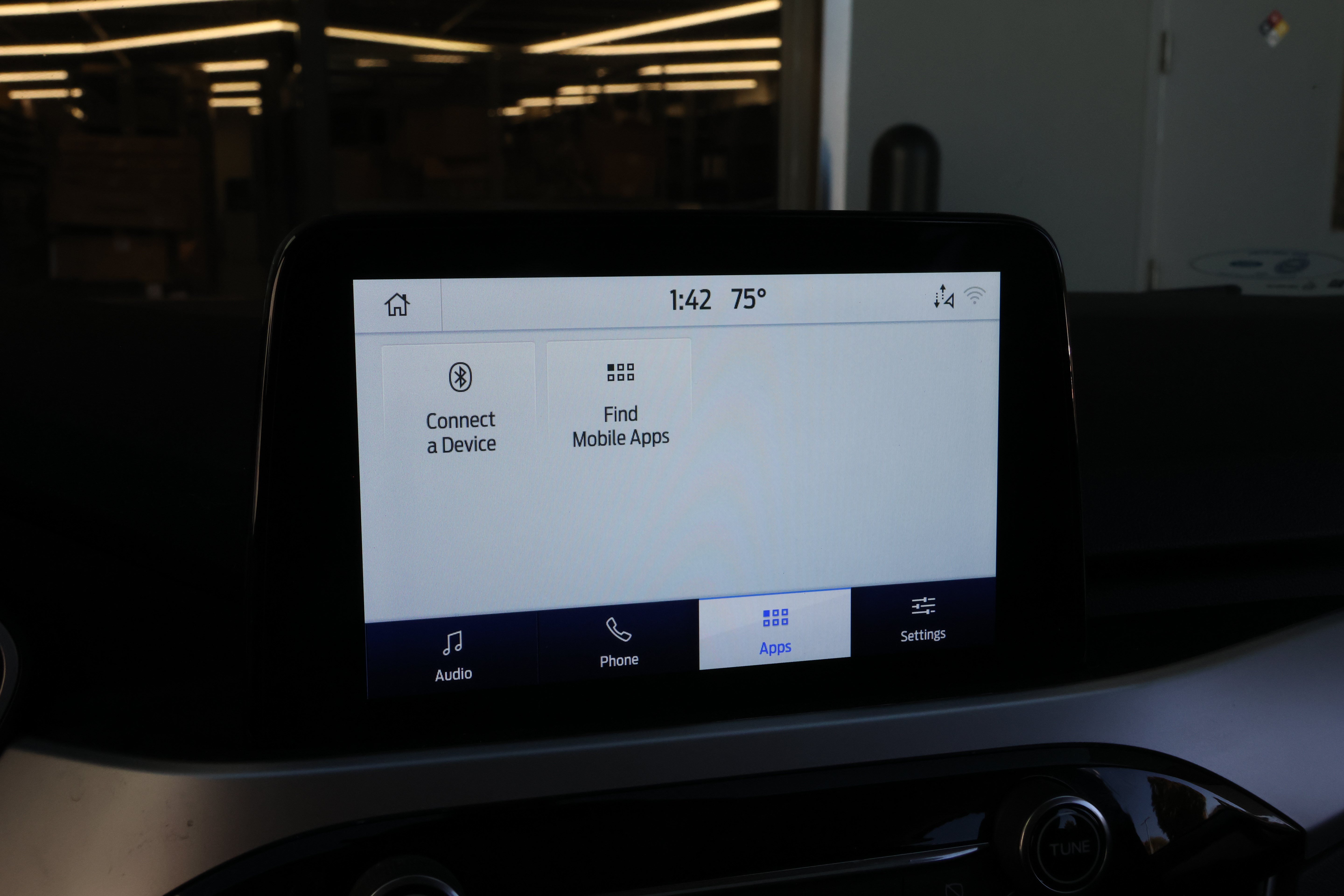 Used 2020 Ford Escape SE FWD image 19