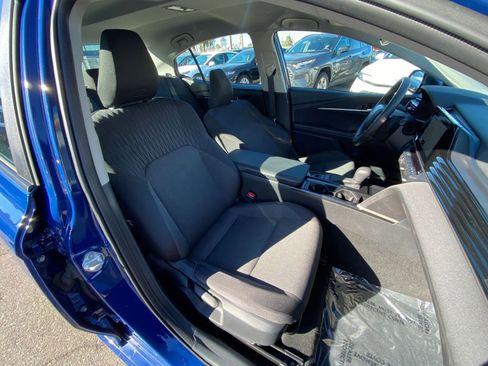 Used 2025 Toyota Camry LE image 36