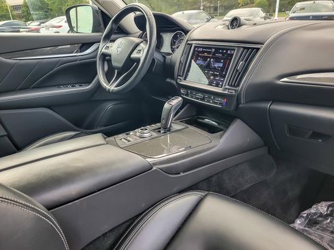 Used 2022 Maserati Levante GT image 24