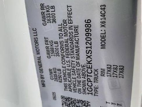 New 2025 Chevrolet Colorado LT image 19