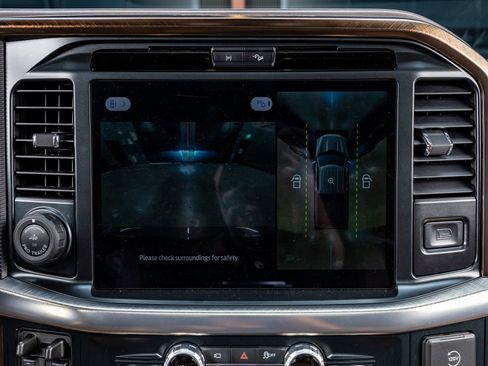 Used 2025 Ford F150 King Ranch w/ FX4 Off-Road Package image 26