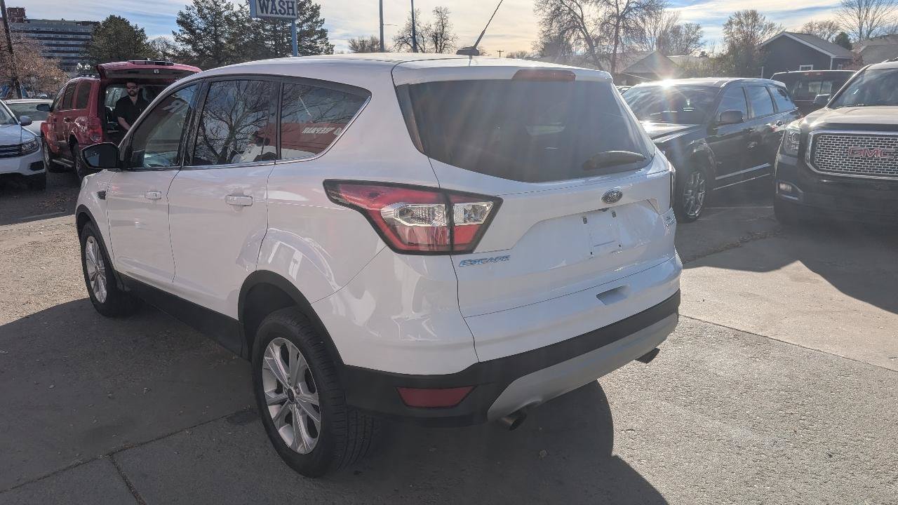 Used 2017 Ford Escape SE AWD/4WD image 7