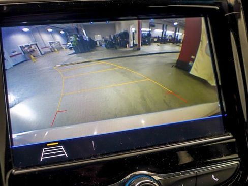 Used 2018 Chevrolet Sonic Premier image 18