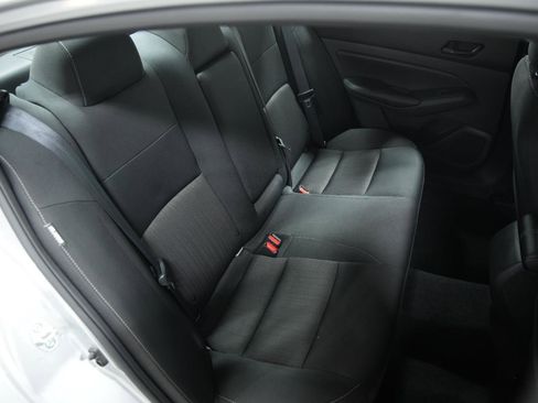 Used 2024 Nissan Altima 2.5 SV image 15