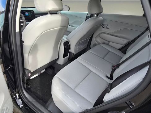 Used 2024 Hyundai Kona Limited image 14