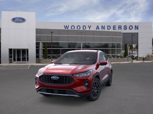 New 2026 Ford Escape SE FWD image 2