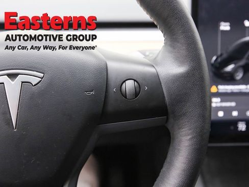 Used 2022 Tesla Model 3 Long Range image 16