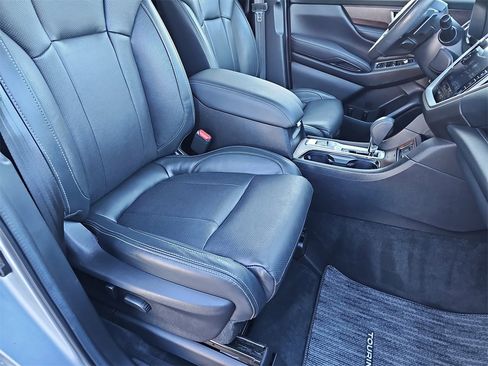 Certified 2023 Subaru Ascent Touring image 10