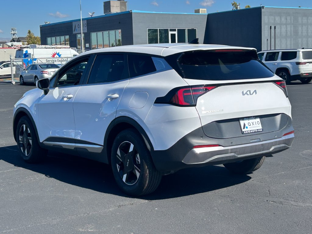 Used 2026 Kia Sportage LX FWD image 5
