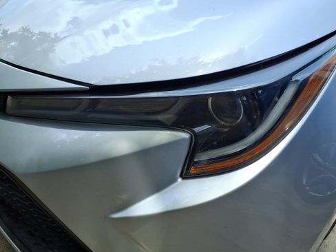 Used 2021 Toyota Corolla LE FWD image 5