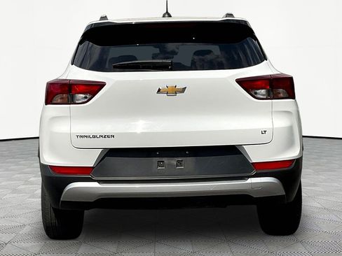 Used 2025 Chevrolet TrailBlazer LT FWD image 5