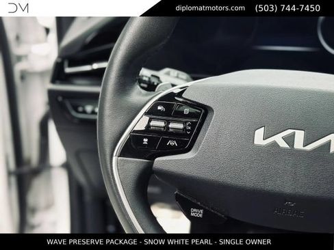 Used 2023 Kia Niro Wave w/ Wave Preserve Package FWD image 29