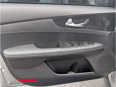 Used 2023 Kia Forte GT-Line w/ GT-Line Technology Package image 15