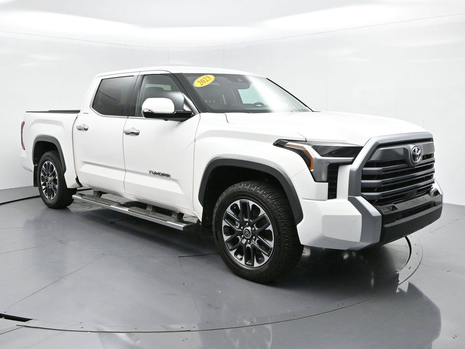 Used 2023 Toyota Tundra Limited AWD/4WD image 2