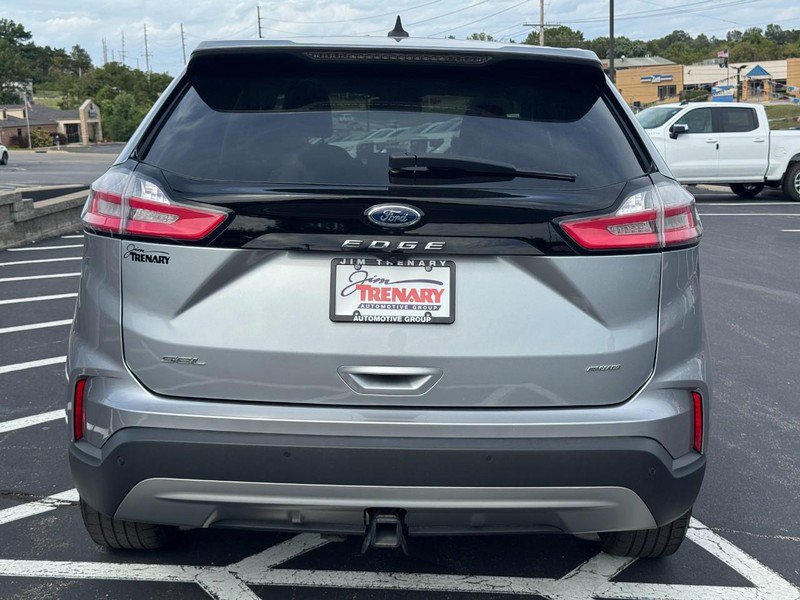 Used 2024 Ford Edge SEL w/ Convenience Package AWD/4WD image 4