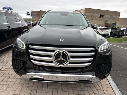 New 2026 Mercedes-Benz GLS 450 4MATIC image 3