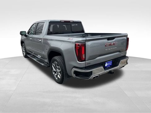 Used 2023 GMC Sierra 1500 SLT w/ SLT Premium Package image 4
