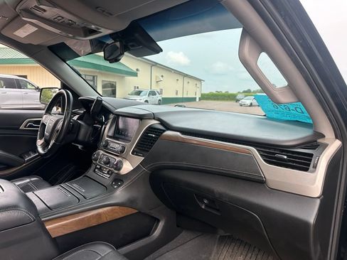 Used 2019 GMC Yukon Denali w/ Denali Ultimate Package AWD/4WD image 28