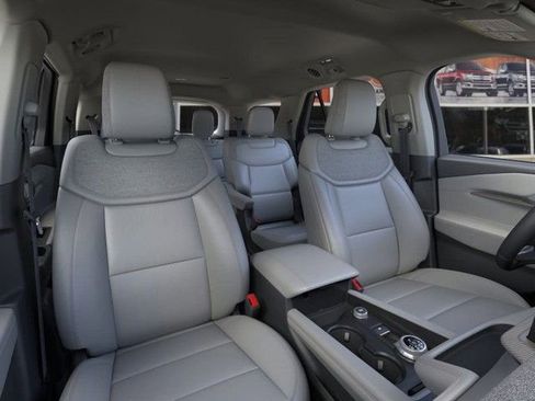 New 2025 Ford Explorer Active w/ Active Comfort Package image 10