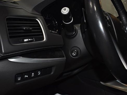 Used 2018 Acura RLX Sport Hybrid w/ Advance Pkg image 28