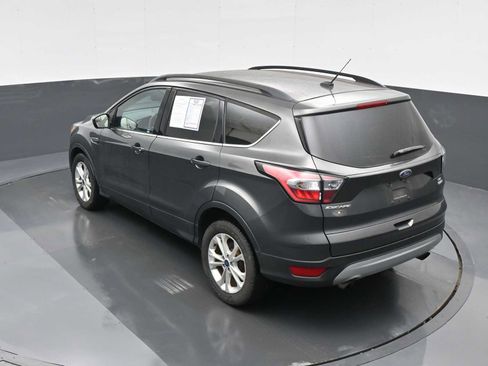 Used 2018 Ford Escape SE image 21