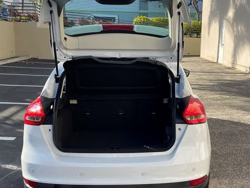Used 2018 Ford Focus SEL FWD image 6