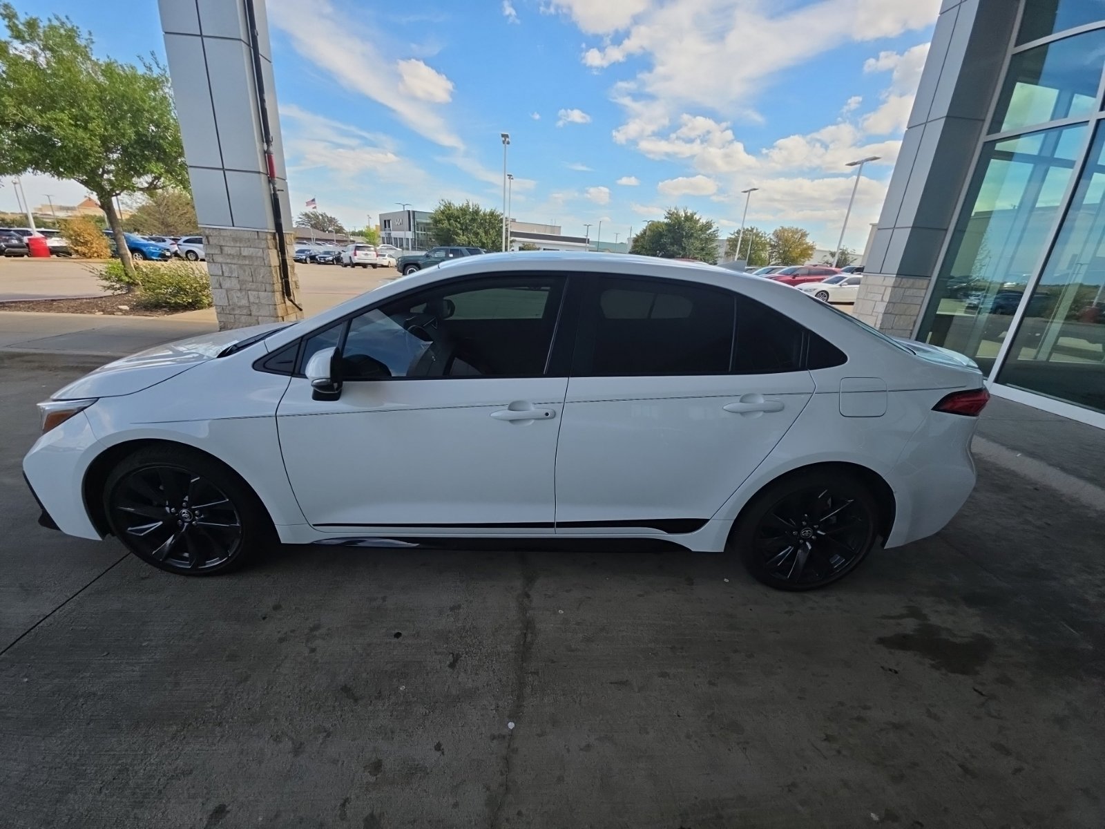 Used 2024 Toyota Corolla SE FWD image 21