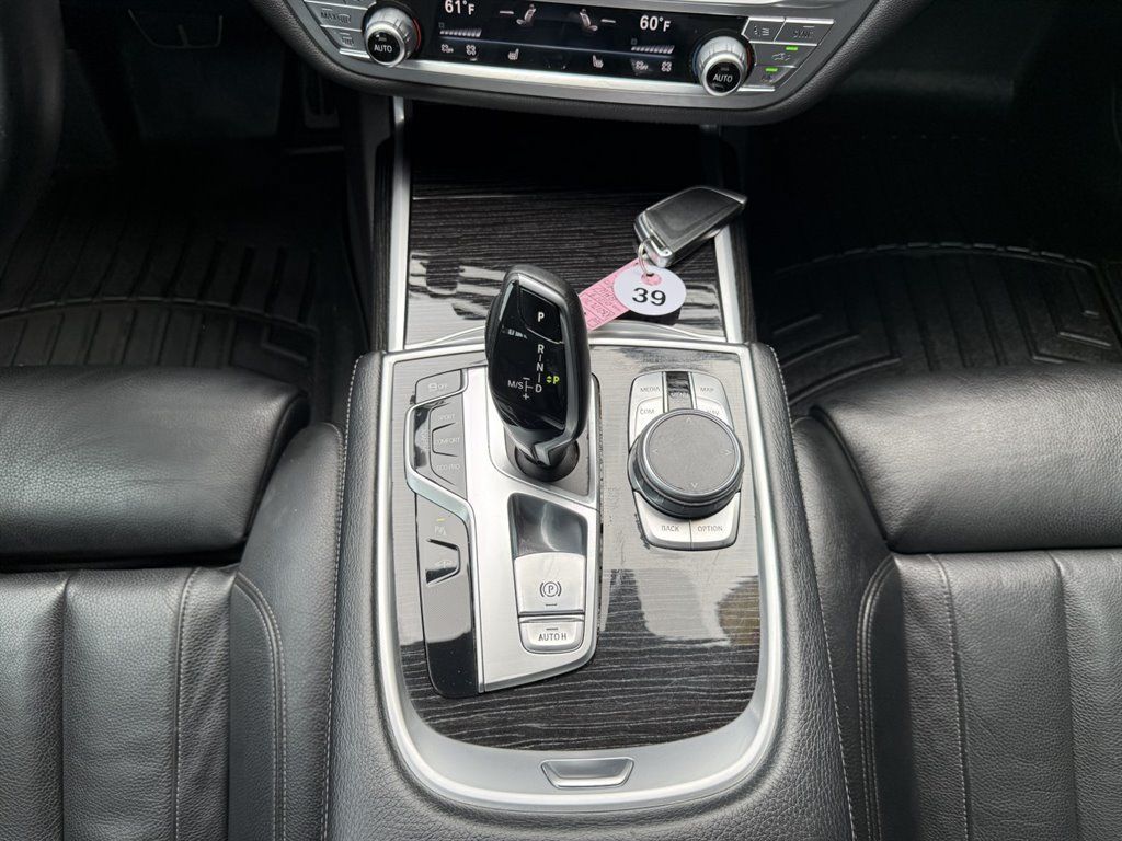 Used 2019 BMW 740i w/ M Sport Package RWD image 27