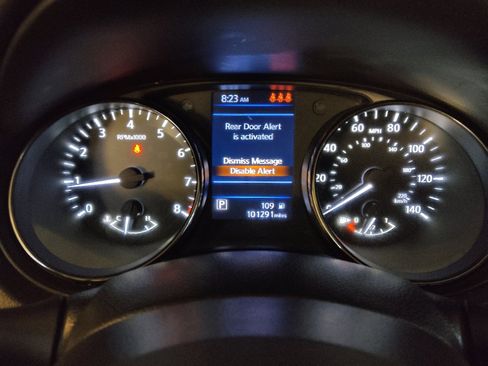 Used 2020 Nissan Rogue Sport SV FWD image 23