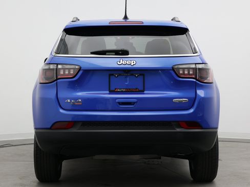 Used 2022 Jeep Compass Latitude AWD/4WD image 5