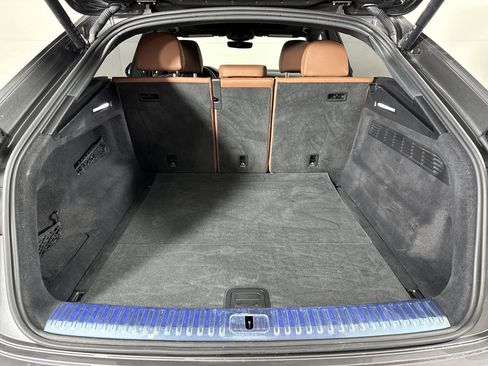 Used 2024 Audi Q8 Premium Plus w/ Premium Plus Package image 34