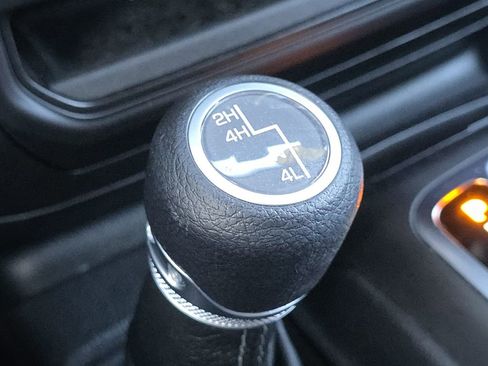 Used 2021 Jeep Wrangler Sport S image 28