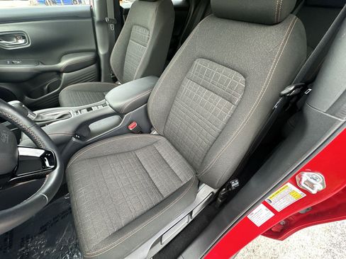Used 2025 Honda HR-V Sport image 13