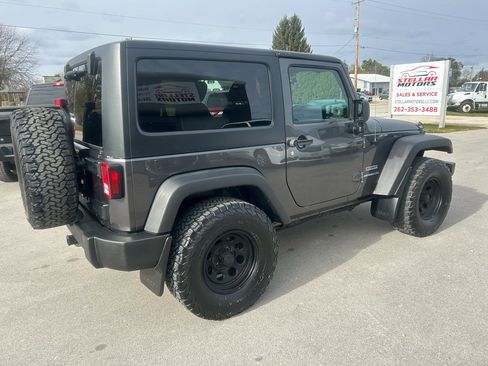 Used 2016 Jeep Wrangler Sport image 8