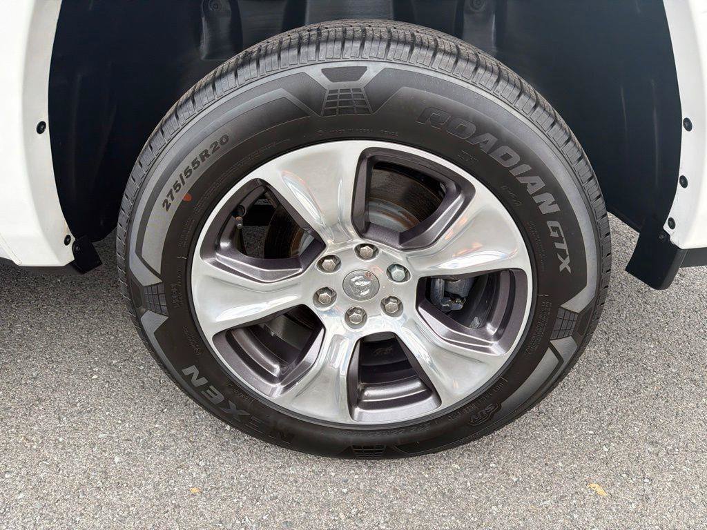 Used 2021 RAM 1500 Laramie AWD/4WD image 12