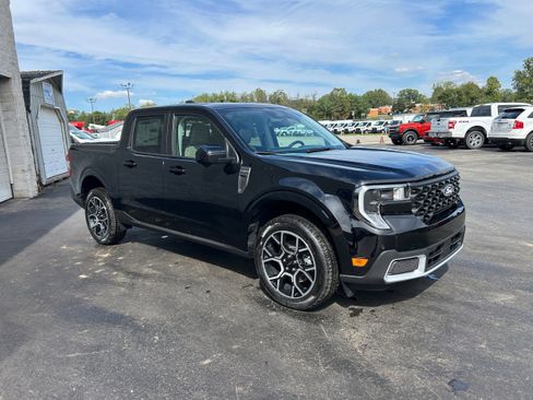 New 2025 Ford Maverick Lariat image 14