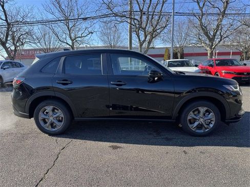 New 2026 Honda HR-V LX image 5