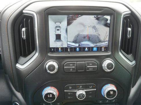 Used 2021 GMC Sierra 1500 AT4 w/ AT4 Premium Package AWD/4WD image 29