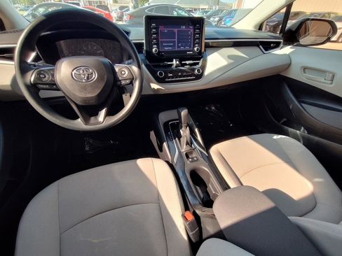 Used 2022 Toyota Corolla L FWD image 34