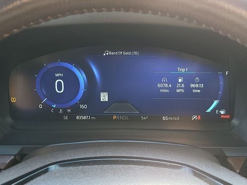 Used 2022 Ford Explorer King Ranch w/ Premium Technology Package image 12