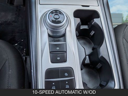 Used 2023 Ford Explorer XLT image 18