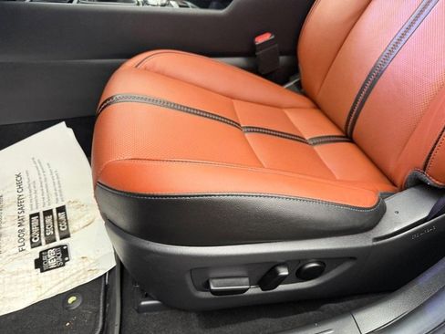 Used 2025 MAZDA CX-50 Meridian Edition w/ Weather Package image 29