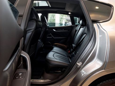 Used 2021 Maserati Levante S GranSport image 29