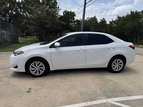Used 2019 Toyota Corolla LE FWD image 4