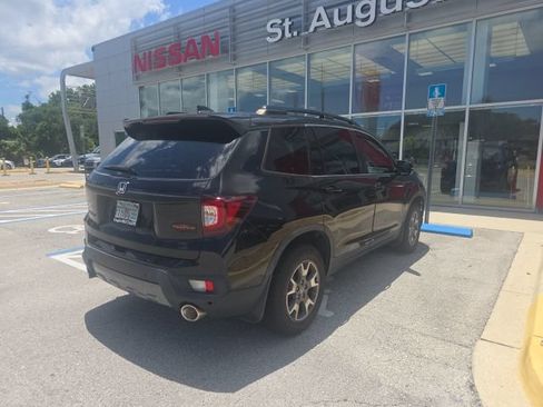 Used 2023 Honda Passport TrailSport image 4